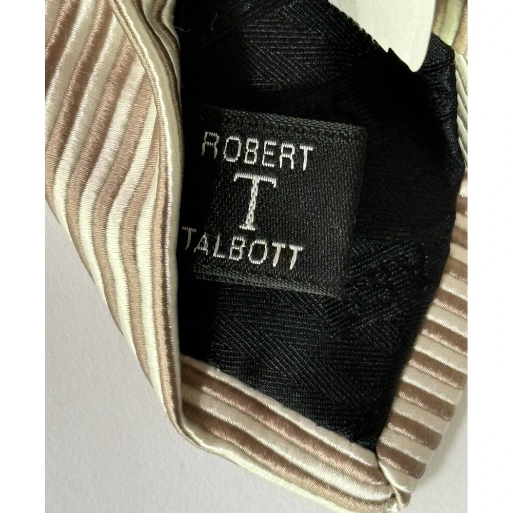 NWT ROBERT TALBOTT 100% Silk Tie Cream/Beige Striped - Made In USA - EUC‎